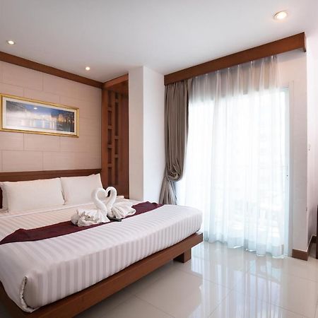 The Patong Center Hotel Phuket Exterior photo