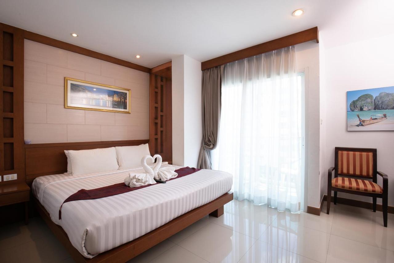 The Patong Center Hotel Phuket Exterior photo